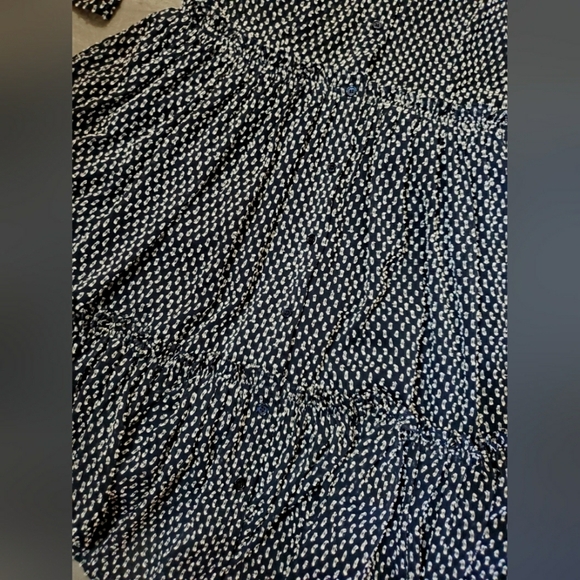 Claudie Pierlot Paris "Ruffled Shirt Dress". Textured. Navy Blue & White. 4 US. - Picture 13 of 15